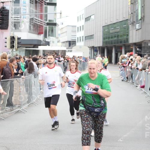 12.06.2026 - Holstenköstenlauf Andreas Tolksdorf http://msf.ph/oto/9745597 12.06.2026 18:11:17 Laufen 4206, 4213 meine-sportfotos.de