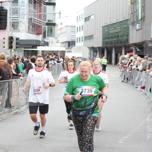 12.06.2026 - Holstenköstenlauf Andreas Tolksdorf http://msf.ph/oto/9745598 12.06.2026 18:11:18 Laufen 4215, 4206, 2739 meine-sportfotos.de