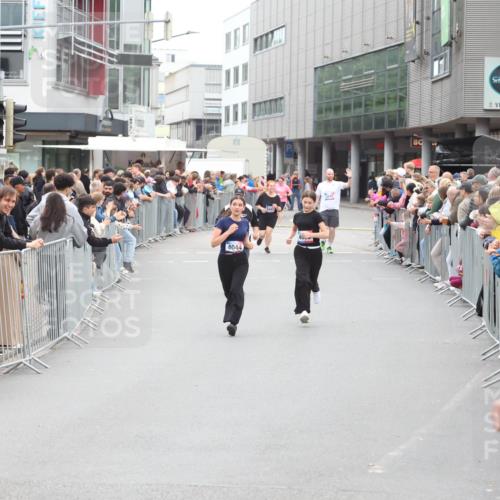 12.06.2026 - Holstenköstenlauf Andreas Tolksdorf http://msf.ph/oto/9745618 12.06.2026 18:11:56 Laufen 4044, 5447 meine-sportfotos.de