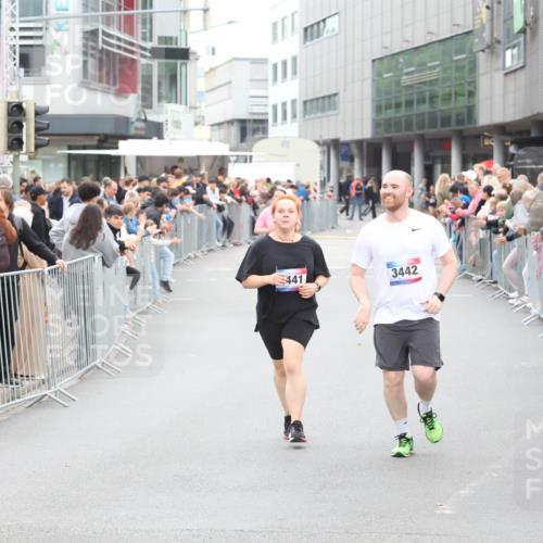 12.06.2026 - Holstenköstenlauf Andreas Tolksdorf http://msf.ph/oto/9745630 12.06.2026 18:12:06 Laufen 441, 3442 meine-sportfotos.de