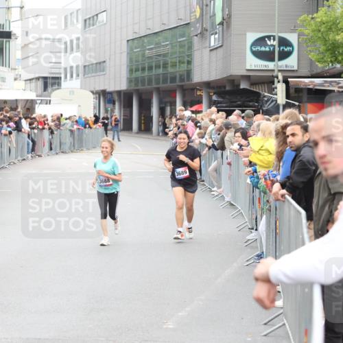 12.06.2026 - Holstenköstenlauf Andreas Tolksdorf http://msf.ph/oto/9745641 12.06.2026 18:12:29 Laufen 3688, 3689 meine-sportfotos.de