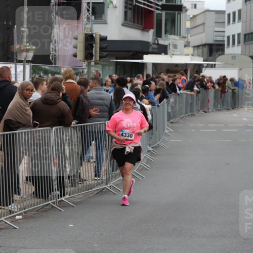 12.06.2026 - Holstenköstenlauf Andreas Tolksdorf http://msf.ph/oto/9745681 12.06.2026 18:14:47 Laufen 26, 4330 meine-sportfotos.de