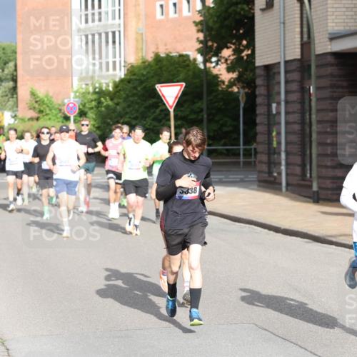 12.06.2026 - Holstenköstenlauf Andreas Tolksdorf http://msf.ph/oto/9745804 12.06.2026 19:08:46 Laufen 3022, 5838, 4528 meine-sportfotos.de