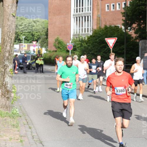 12.06.2026 - Holstenköstenlauf Andreas Tolksdorf http://msf.ph/oto/9745824 12.06.2026 19:08:56 Laufen 4648, 4175, 3380, 390 meine-sportfotos.de