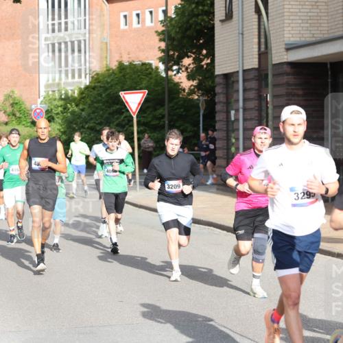 12.06.2026 - Holstenköstenlauf Andreas Tolksdorf http://msf.ph/oto/9745845 12.06.2026 19:09:09 Laufen 48, 416, 406, 3209, 3295, 2159 meine-sportfotos.de