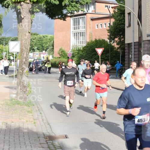 12.06.2026 - Holstenköstenlauf Andreas Tolksdorf http://msf.ph/oto/9745869 12.06.2026 19:09:22 Laufen 4546, 4530, 200, 3680 meine-sportfotos.de