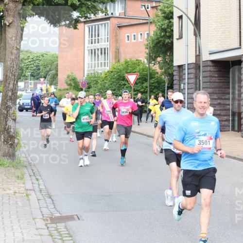 12.06.2026 - Holstenköstenlauf Andreas Tolksdorf http://msf.ph/oto/9745938 12.06.2026 19:10:05 Laufen 4840, 4152, 3208, 3839, 3501 meine-sportfotos.de