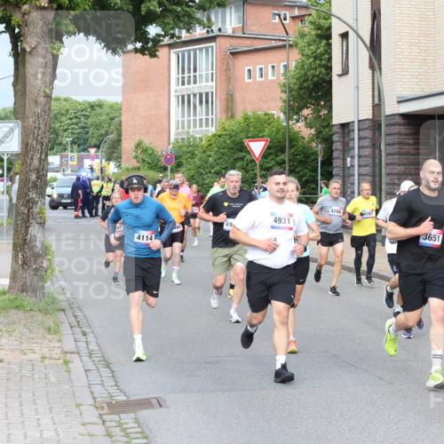 12.06.2026 - Holstenköstenlauf Andreas Tolksdorf http://msf.ph/oto/9745950 12.06.2026 19:10:11 Laufen 4798, 4167, 4931, 49, 4114, 3651, 3681, 370 meine-sportfotos.de