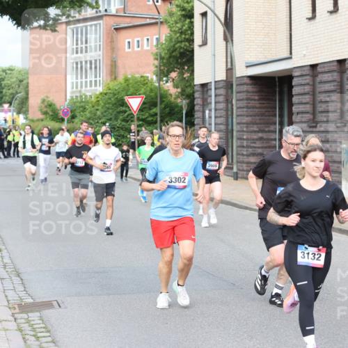 12.06.2026 - Holstenköstenlauf Andreas Tolksdorf http://msf.ph/oto/9745965 12.06.2026 19:10:18 Laufen 3212, 3302, 3909, 3132, 4576 meine-sportfotos.de