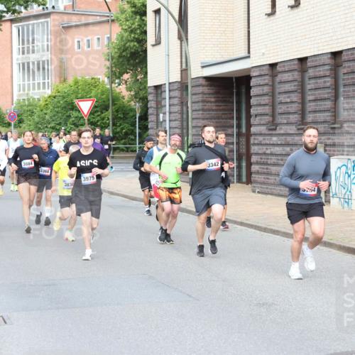 12.06.2026 - Holstenköstenlauf Andreas Tolksdorf http://msf.ph/oto/9745973 12.06.2026 19:10:29 Laufen 547, 3884, 3368, 3836, 3975, 3342, 54, 1 meine-sportfotos.de