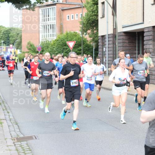 12.06.2026 - Holstenköstenlauf Andreas Tolksdorf http://msf.ph/oto/9745995 12.06.2026 19:10:42 Laufen 3595, 4794, 4430, 3762, 3349, 3615, 3709 meine-sportfotos.de