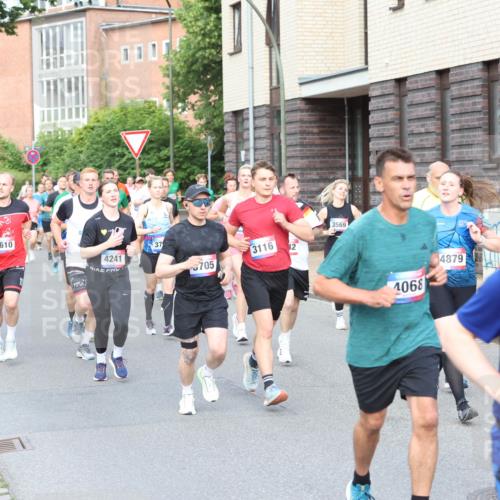 12.06.2026 - Holstenköstenlauf Andreas Tolksdorf http://msf.ph/oto/9746006 12.06.2026 19:10:46 Laufen 3062, 4610, 11, 4241, 37, 705, 3116, 12, 3569, 1068, 4879, 3595 meine-sportfotos.de
