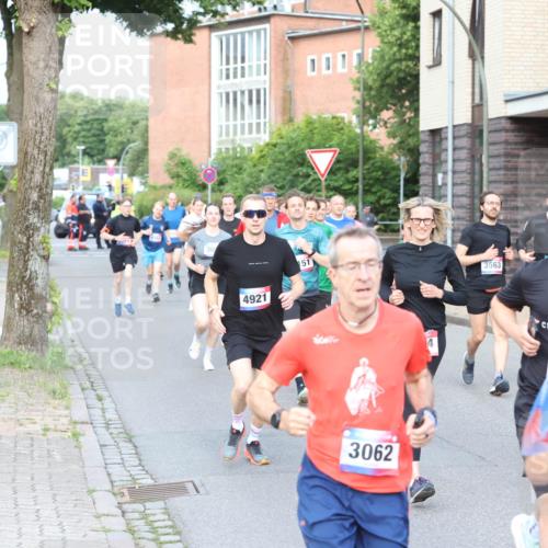 12.06.2026 - Holstenköstenlauf Andreas Tolksdorf http://msf.ph/oto/9746020 12.06.2026 19:10:52 Laufen 30, 4921, 151, 3563, 3062 meine-sportfotos.de
