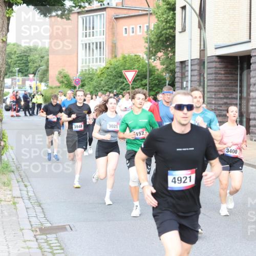 12.06.2026 - Holstenköstenlauf Andreas Tolksdorf http://msf.ph/oto/9746022 12.06.2026 19:10:53 Laufen 71, 3948, 3021, 157, 4921, 3400, 3563 meine-sportfotos.de