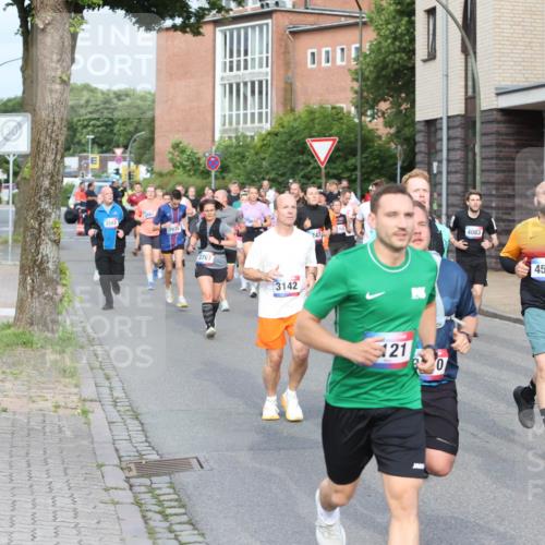 12.06.2026 - Holstenköstenlauf Andreas Tolksdorf http://msf.ph/oto/9746049 12.06.2026 19:11:08 Laufen 3502, 3935, 3767, 3142, 247, 4083, 121, 1500, 4593, 417 meine-sportfotos.de
