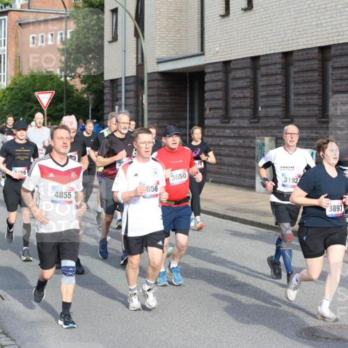 12.06.2026 - Holstenköstenlauf Andreas Tolksdorf http://msf.ph/oto/9746109 12.06.2026 19:11:46 Laufen 3164, 60, 2, 59, 856, 4855, 3650, 278, 3192, 3897, 10, 06, 15, 06, 26, 387, 3340 meine-sportfotos.de