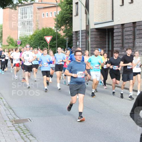 12.06.2026 - Holstenköstenlauf Andreas Tolksdorf http://msf.ph/oto/9746130 12.06.2026 19:12:00 Laufen 10, 4721, 3417, 3411, 4721, 4880, 313, 3506, 457, 3474 meine-sportfotos.de