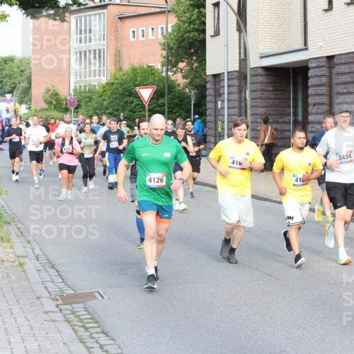 12.06.2026 - Holstenköstenlauf Andreas Tolksdorf http://msf.ph/oto/9746148 12.06.2026 19:12:14 Laufen 4651, 4126, 416, 416, 3434, 4243, 3804 meine-sportfotos.de