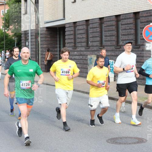 12.06.2026 - Holstenköstenlauf Andreas Tolksdorf http://msf.ph/oto/9746150 12.06.2026 19:12:15 Laufen 4370, 490, 4126, 4169, 58, 10, 06, 15, 06, 26, 34, 3804 meine-sportfotos.de