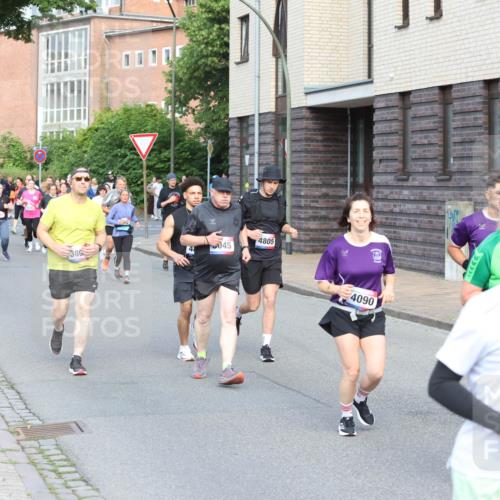 12.06.2026 - Holstenköstenlauf Andreas Tolksdorf http://msf.ph/oto/9746256 12.06.2026 19:13:19 Laufen 045, 4805, 48, 380, 4090, 491, 08, 3471 meine-sportfotos.de