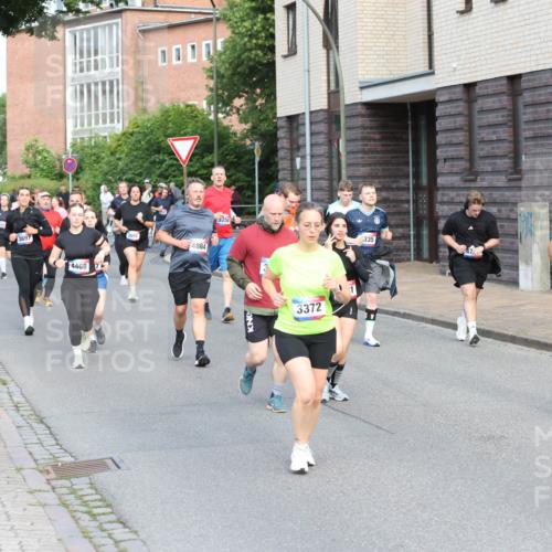12.06.2026 - Holstenköstenlauf Andreas Tolksdorf http://msf.ph/oto/9746293 12.06.2026 19:13:49 Laufen 3697, 4468, 4864, 3250, 3372, 335, 3587, 47 meine-sportfotos.de