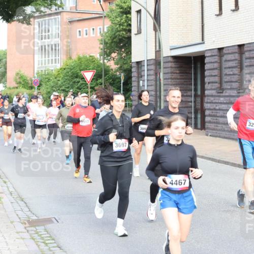 12.06.2026 - Holstenköstenlauf Andreas Tolksdorf http://msf.ph/oto/9746300 12.06.2026 19:13:54 Laufen 3359, 387, 3319, 2917, 3697, 309, 4467, 3250, 468 meine-sportfotos.de