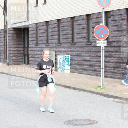 12.06.2026 - Holstenköstenlauf Andreas Tolksdorf http://msf.ph/oto/9746317 12.06.2026 19:14:11 Laufen 10, 06, 15, 06, 26 meine-sportfotos.de