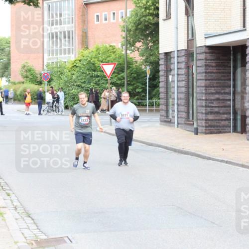 12.06.2026 - Holstenköstenlauf Andreas Tolksdorf http://msf.ph/oto/9746351 12.06.2026 19:15:15 Laufen 3222, 3221 meine-sportfotos.de
