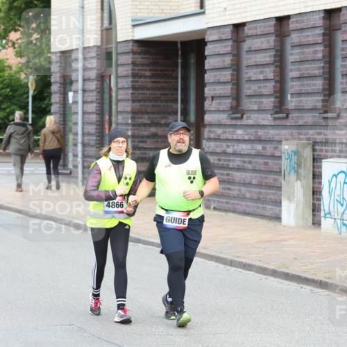 12.06.2026 - Holstenköstenlauf Andreas Tolksdorf http://msf.ph/oto/9746366 12.06.2026 19:15:41 Laufen 4866 meine-sportfotos.de