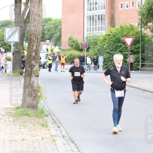 12.06.2026 - Holstenköstenlauf Andreas Tolksdorf http://msf.ph/oto/9746375 12.06.2026 19:16:03 Laufen 3751, 0000 meine-sportfotos.de