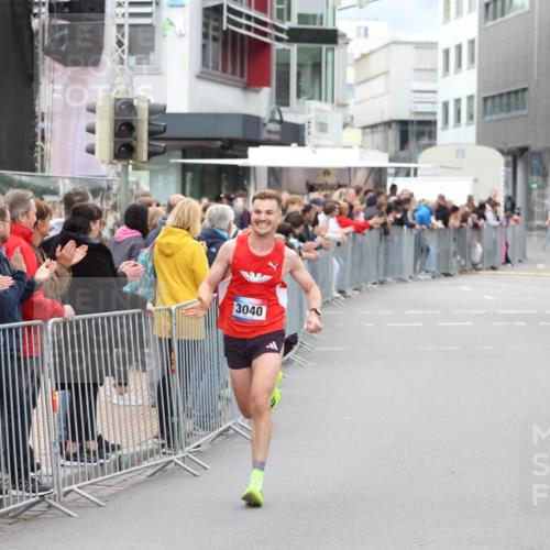 12.06.2026 - Holstenköstenlauf Andreas Tolksdorf http://msf.ph/oto/9746399 12.06.2026 19:38:22 Laufen 3040 meine-sportfotos.de