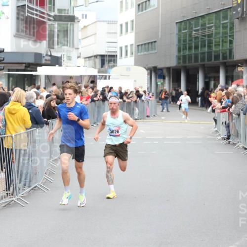 12.06.2026 - Holstenköstenlauf Andreas Tolksdorf http://msf.ph/oto/9746427 12.06.2026 19:39:59 Laufen 3026 meine-sportfotos.de