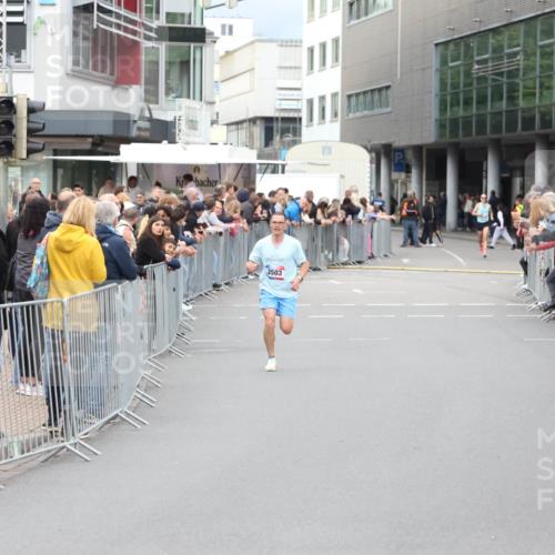 12.06.2026 - Holstenköstenlauf Andreas Tolksdorf http://msf.ph/oto/9746434 12.06.2026 19:40:07 Laufen 3503 meine-sportfotos.de