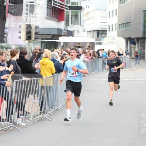 12.06.2026 - Holstenköstenlauf Andreas Tolksdorf http://msf.ph/oto/9746447 12.06.2026 19:40:28 Laufen 3354, 3625, 9 meine-sportfotos.de