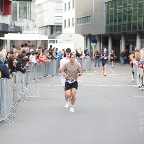 12.06.2026 - Holstenköstenlauf Andreas Tolksdorf http://msf.ph/oto/9746462 12.06.2026 19:40:59 Laufen 3419 meine-sportfotos.de
