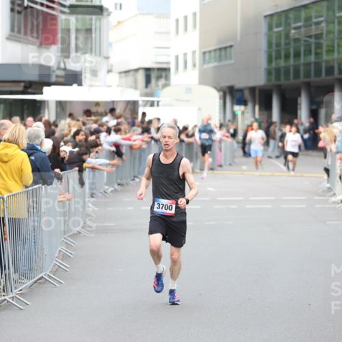 12.06.2026 - Holstenköstenlauf Andreas Tolksdorf http://msf.ph/oto/9746476 12.06.2026 19:41:15 Laufen 3700 meine-sportfotos.de
