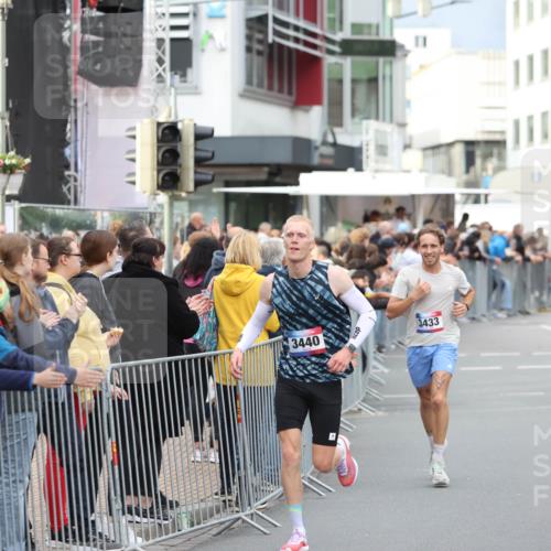 12.06.2026 - Holstenköstenlauf Andreas Tolksdorf http://msf.ph/oto/9746479 12.06.2026 19:41:25 Laufen 3433, 3440, 1906, 4640 meine-sportfotos.de