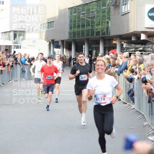 12.06.2026 - Holstenköstenlauf Andreas Tolksdorf http://msf.ph/oto/9746505 12.06.2026 19:42:22 Laufen 44, 37611, 32, 3211, 4174 meine-sportfotos.de