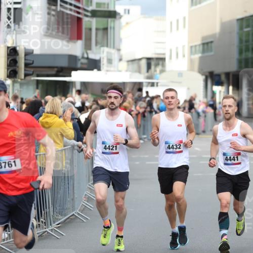 12.06.2026 - Holstenköstenlauf Andreas Tolksdorf http://msf.ph/oto/9746509 12.06.2026 19:42:26 Laufen 4421, 4432, 3761, 4441 meine-sportfotos.de