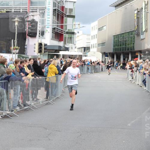 12.06.2026 - Holstenköstenlauf Andreas Tolksdorf http://msf.ph/oto/9746521 12.06.2026 19:42:52 Laufen 3786 meine-sportfotos.de