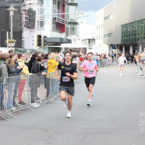 12.06.2026 - Holstenköstenlauf Andreas Tolksdorf http://msf.ph/oto/9746547 12.06.2026 19:43:28 Laufen 1, 3656, 4251 meine-sportfotos.de