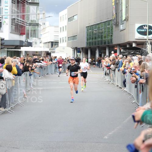 12.06.2026 - Holstenköstenlauf Andreas Tolksdorf http://msf.ph/oto/9746563 12.06.2026 19:43:57 Laufen 3294, 3210 meine-sportfotos.de