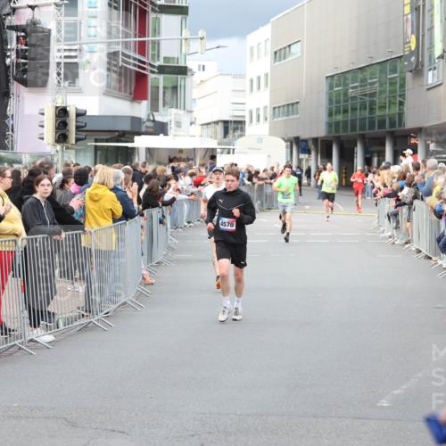 12.06.2026 - Holstenköstenlauf Andreas Tolksdorf http://msf.ph/oto/9746577 12.06.2026 19:44:12 Laufen 4570, 4195 meine-sportfotos.de