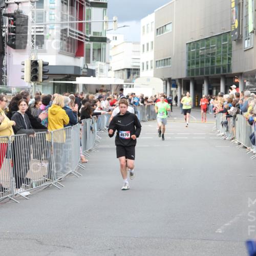 12.06.2026 - Holstenköstenlauf Andreas Tolksdorf http://msf.ph/oto/9746578 12.06.2026 19:44:13 Laufen 4570 meine-sportfotos.de