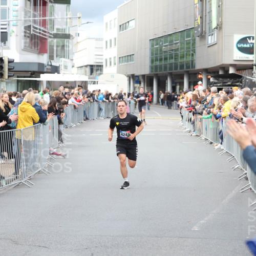 12.06.2026 - Holstenköstenlauf Andreas Tolksdorf http://msf.ph/oto/9746636 12.06.2026 19:45:34 Laufen 424 meine-sportfotos.de