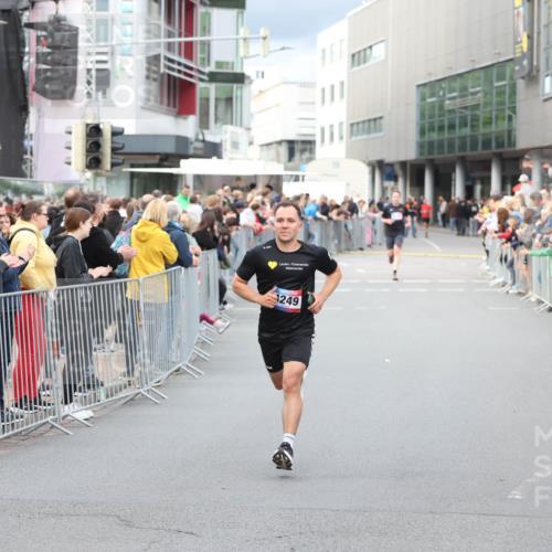 12.06.2026 - Holstenköstenlauf Andreas Tolksdorf http://msf.ph/oto/9746638 12.06.2026 19:45:35 Laufen 249 meine-sportfotos.de