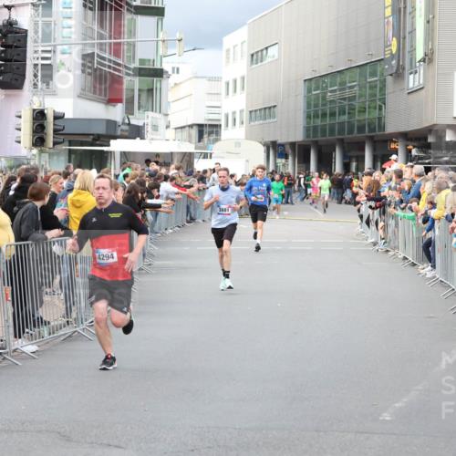 12.06.2026 - Holstenköstenlauf Andreas Tolksdorf http://msf.ph/oto/9746658 12.06.2026 19:46:11 Laufen 4294, 3881 meine-sportfotos.de