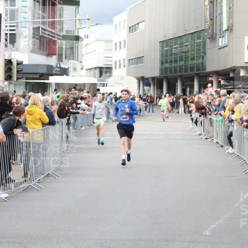 12.06.2026 - Holstenköstenlauf Andreas Tolksdorf http://msf.ph/oto/9746659 12.06.2026 19:46:14 Laufen 3881, 3514, 4896 meine-sportfotos.de