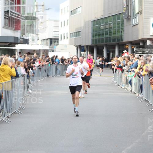 12.06.2026 - Holstenköstenlauf Andreas Tolksdorf http://msf.ph/oto/9746713 12.06.2026 19:47:02 Laufen 020, 4620 meine-sportfotos.de