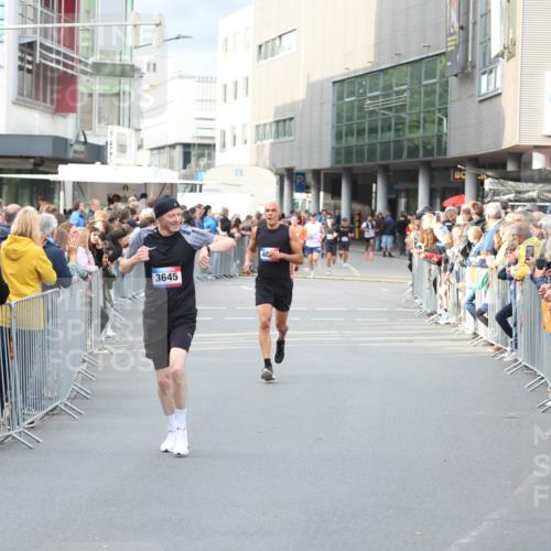 12.06.2026 - Holstenköstenlauf Andreas Tolksdorf http://msf.ph/oto/9746740 12.06.2026 19:47:25 Laufen 3645, 48 meine-sportfotos.de